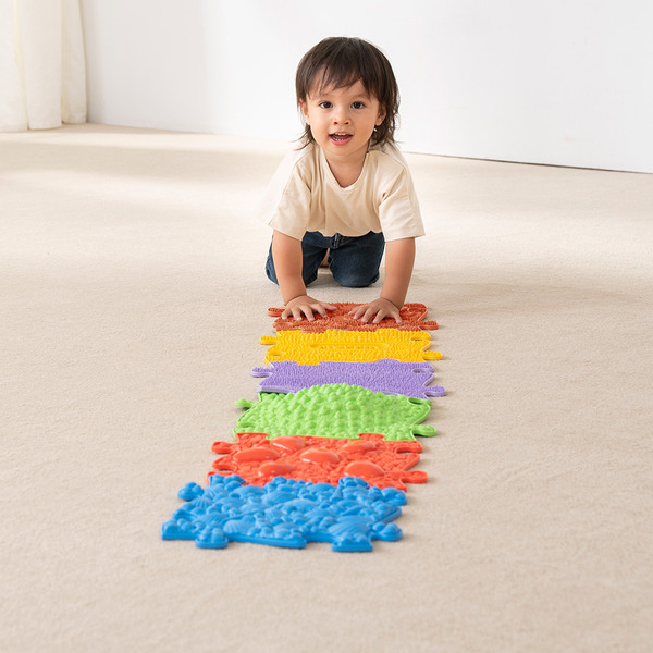 MUFFIK 觸覺探索步道-柔軟 拼圖型地墊, 幼兒觸覺地墊, 觸覺感官發展, 感統遊戲墊, 感統訓練器材, 職能治療推薦, 平衡發展玩具, 感官探索, 兒童體能訓練, MUFFIK地墊