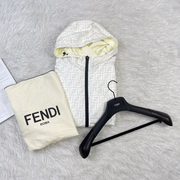 【分期0利率】FENDI 印花連帽雙面穿外套 54號 (5折)【99成新】 