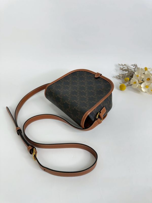 【分期0利率】CELINE Triomphe帆布中型Folco手袋 【9成新】 