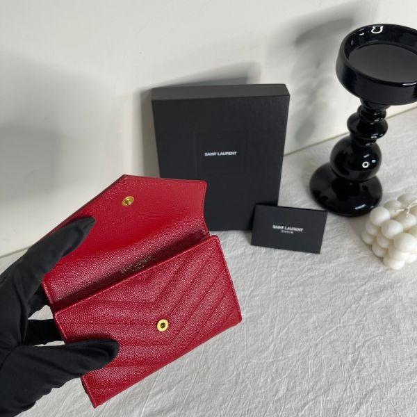 【分期0利率】YSL 粒面壓紋小型信封錢包【未使用閒置品】 