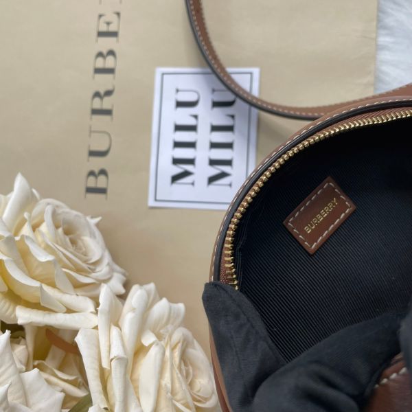 【12期0利率】BURBERRY Louise 徽標圖案棉質圓餅包 