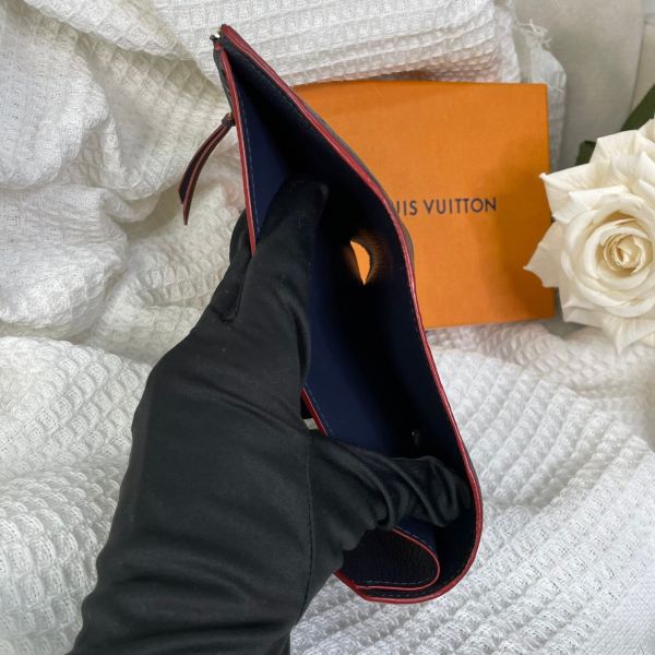 【12期0利率】【二手】LV 深藍色皮革壓紋三摺短夾 