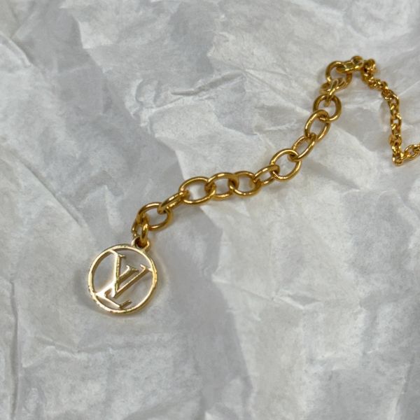 【分期0利率】LV Essential V 項鏈 【95成新】 