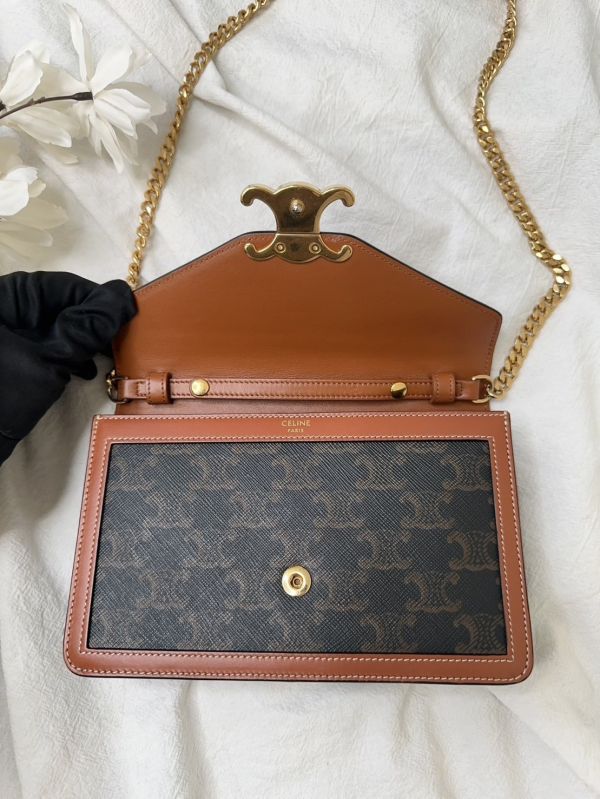 【12期0利率】CELINE MARGO標誌印花牛皮革飾鍊錢包【9成新】 