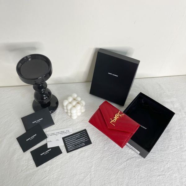 【分期0利率】YSL 粒面壓紋小型信封錢包【未使用閒置品】 