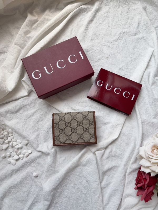 【分期0利率】GUCCI1955 馬銜扣老花4卡零錢短夾【99成新】 