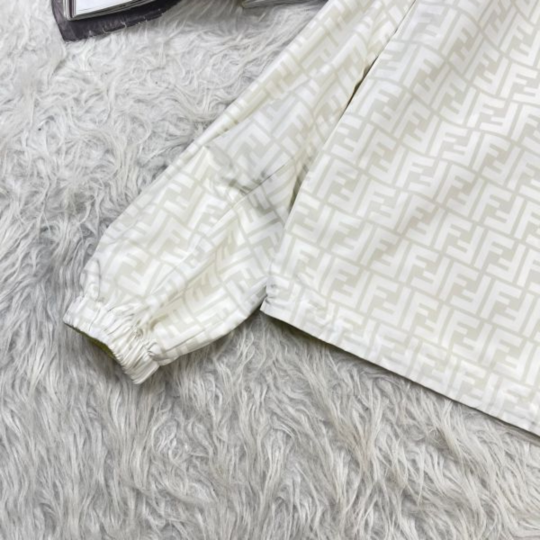 【分期0利率】FENDI 印花連帽雙面穿外套 54號 (5折)【99成新】 