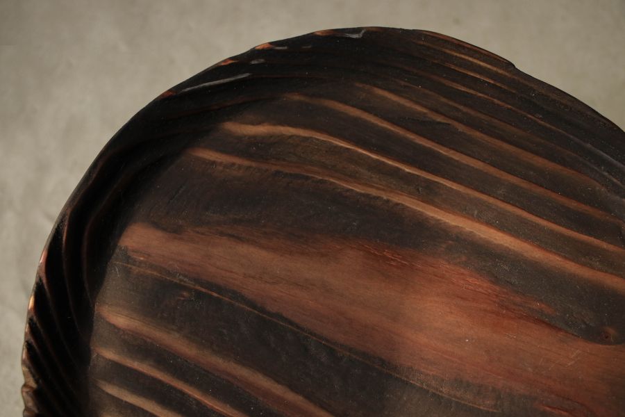 三時美術｜具足｜高腳盤-台灣鐵杉／漂流木（炭化） 