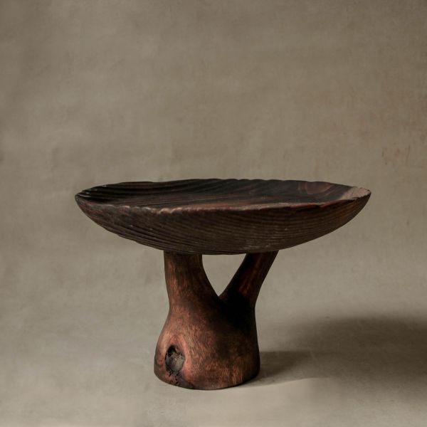 三時美術｜具足｜高腳盤-台灣鐵杉／漂流木（炭化） 