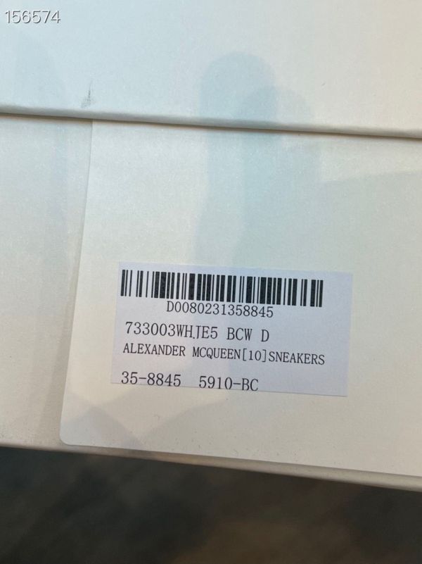 Alexander McQueen 733003 女款   Oversized 女款厚底球鞋 粉色皮革配對比線條  IT 35/35.5/36/37/37.5/38 