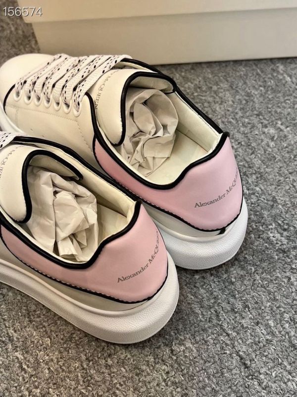Alexander McQueen 733003 女款   Oversized 女款厚底球鞋 粉色皮革配對比線條  IT 35/35.5/36/37/37.5/38 