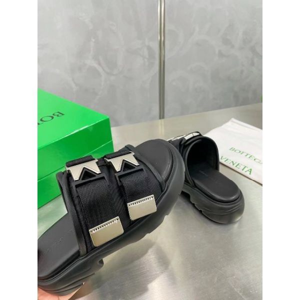 Bottega Veneta 女款 Flesh 軟墊科技纖維羊皮厚底涼拖鞋   增高4.5公分  黑色  IT36/38/39/40 