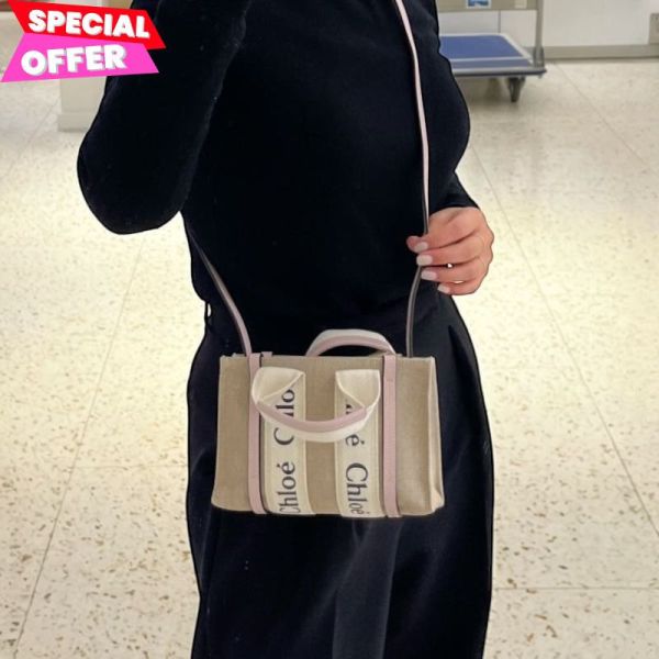 Chloe 迷你 Mini 皮革飾邊絲帶帆布 Woody 包  粉色 Chloe 迷你 Mini 皮革飾邊絲帶帆布 Woody 包

粉色附有肩帶