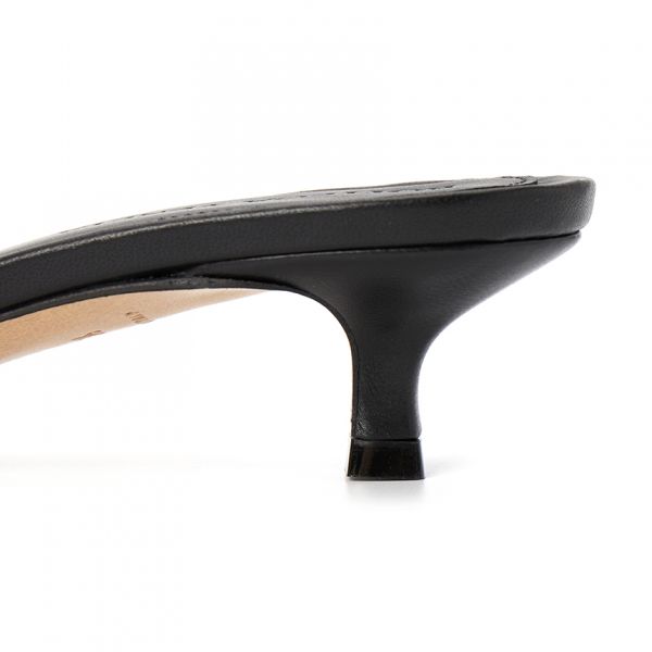 Bottega Veneta 女款 729764  BV Lido絎縫皮革穆勒涼鞋  黑色  IT37/37.5/38/38.5/39/40 