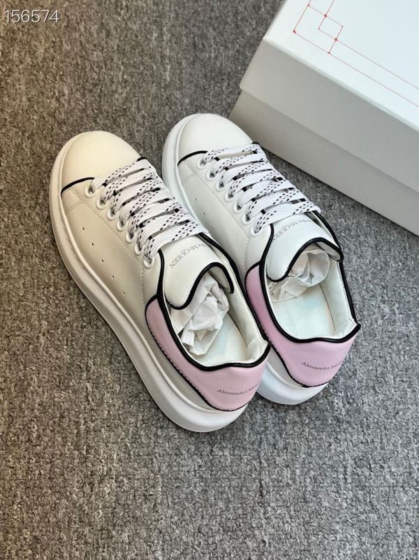 Alexander McQueen 733003 女款   Oversized 女款厚底球鞋 粉色皮革配對比線條  IT 35/35.5/36/37/37.5/38 