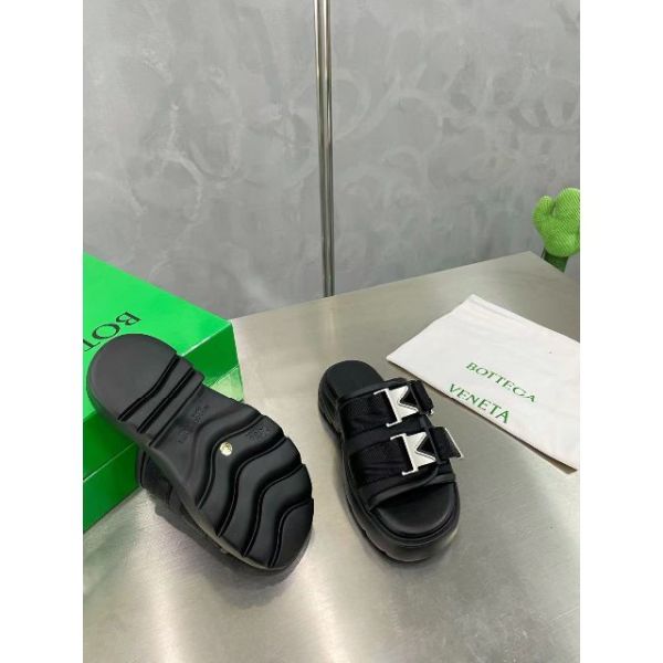 Bottega Veneta 女款 Flesh 軟墊科技纖維羊皮厚底涼拖鞋   增高4.5公分  黑色  IT36/38/39/40 