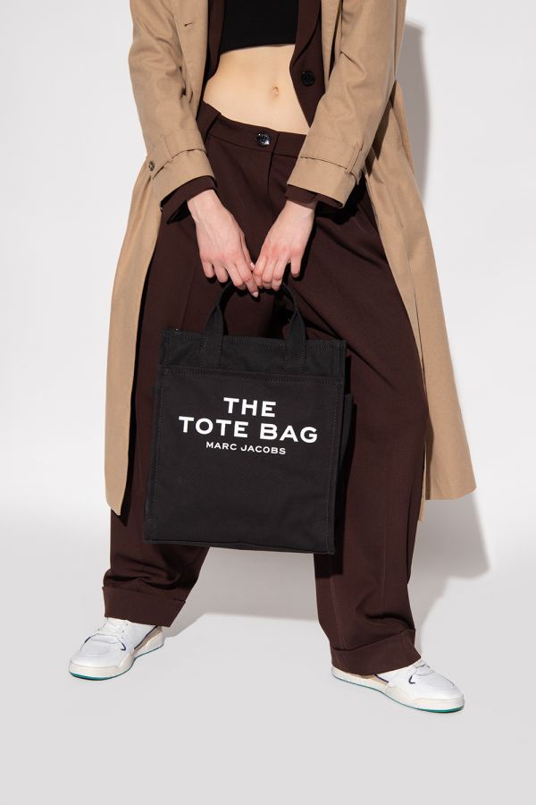 The Marc Jacobs The Functional Tote 帆布包   黑色 Marc Jacobs、Functional、托特包、帆布包、黑色包包、實用包款、平行輸入、精品平行輸入、100%真品、專櫃真品保證、精品折扣、優惠精品價格、限時優惠、快速配送、台灣精品代購