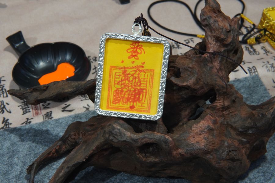 【海外代購】關帝廟 唐卡符 