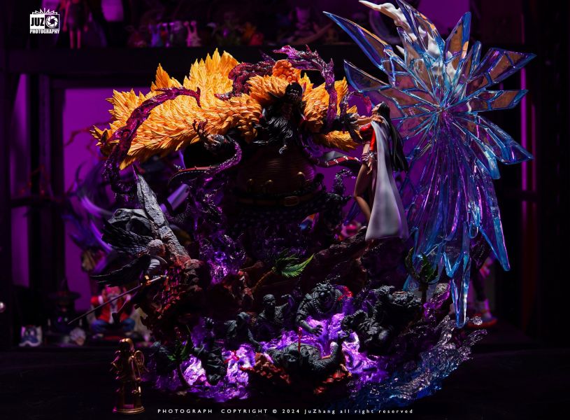 【海外代購】LX 黑鬍子vs女帝 