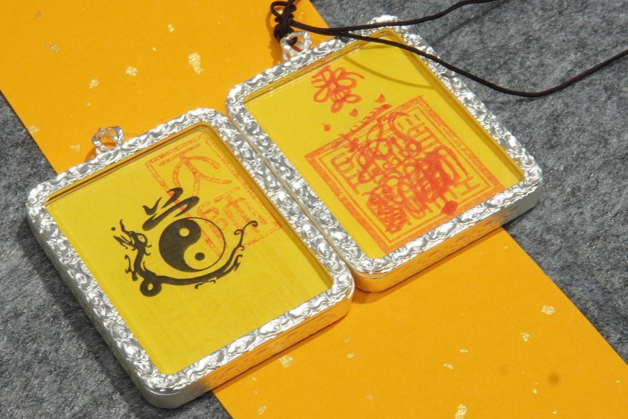 【海外代購】關帝廟 唐卡符 