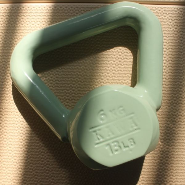 【福利品】川鋼 鑄鐵壺鈴（4、6公斤） 