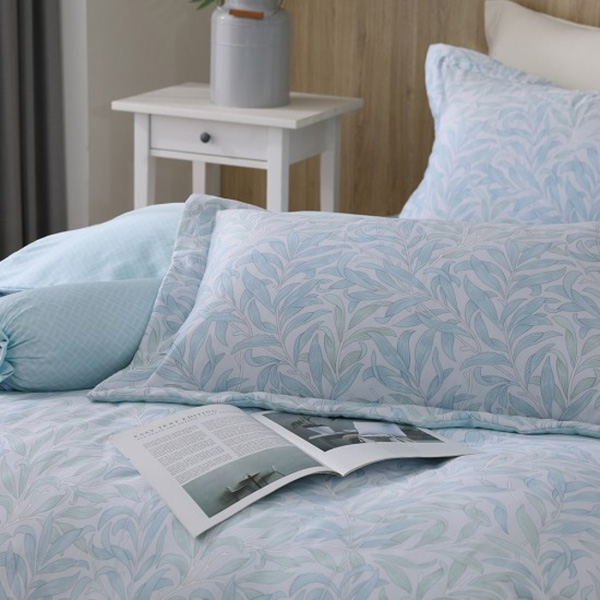 Cozy inn  加大 湖綠蔓草 100%萊賽爾天絲枕套床包組 100%萊爾賽天絲,枕套床包組,台灣精緻,專櫃私花,加大,湖綠蔓草