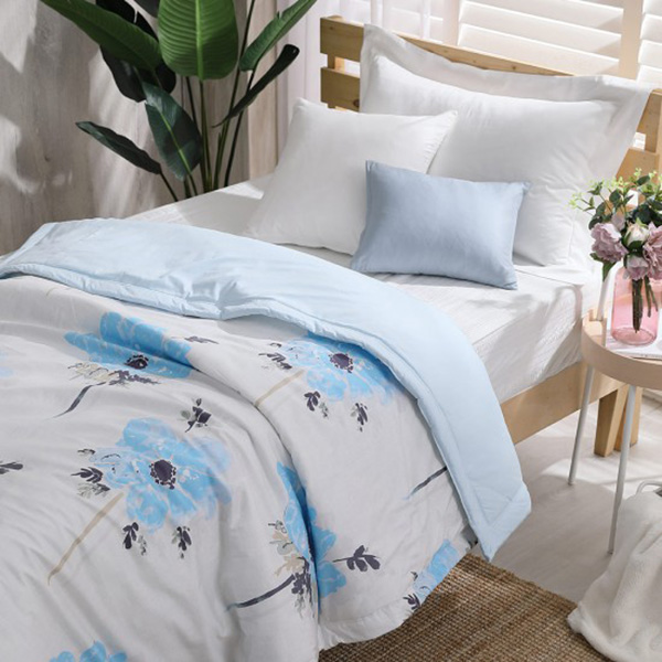 LAMINA  100%精梳棉涼被5X7尺-花語綻放(藍) 精梳棉涼被,精梳棉空調被,四季被,精梳棉四季被