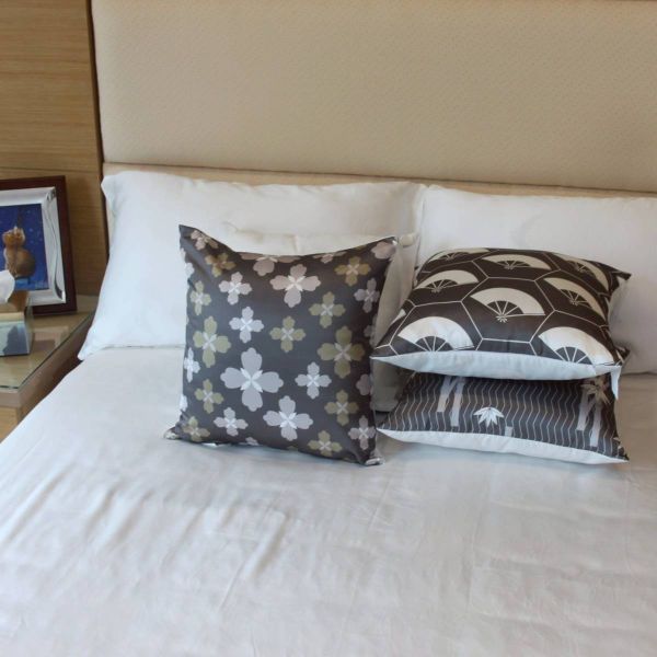 LAMINA日系綠和風抱枕-櫻之雪 尺寸:45*45CM LAMINA日系綠和風抱枕-櫻之雪 尺寸:45*45CM