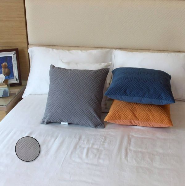 LAMINA麻花條紋素色抱枕-灰 尺寸:45*45CM LAMINA麻花條紋素色抱枕-灰 尺寸:45*45CM