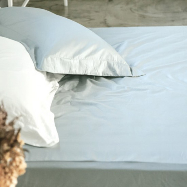 LAMINA  加大 純色-淺灰藍 100%精梳棉床包 精梳棉床包,淺灰藍床包,100%精梳棉床包,台灣製加大床包,加大床包