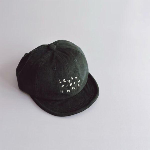 小小數字刺繡燈芯絨帽 