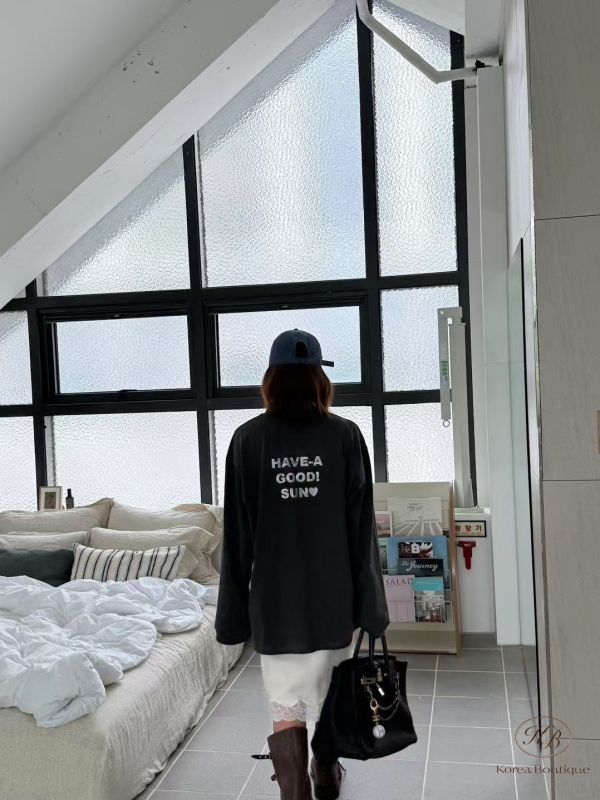 Fw49 秋季 字母標語長版上衣 可當下半身失蹤 