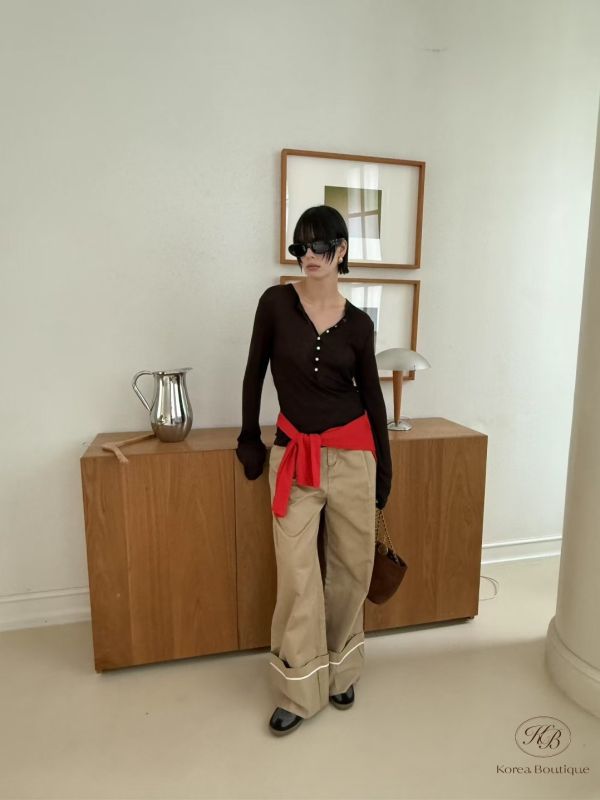 Fw66 秋季 微透膚絲質排扣衫 