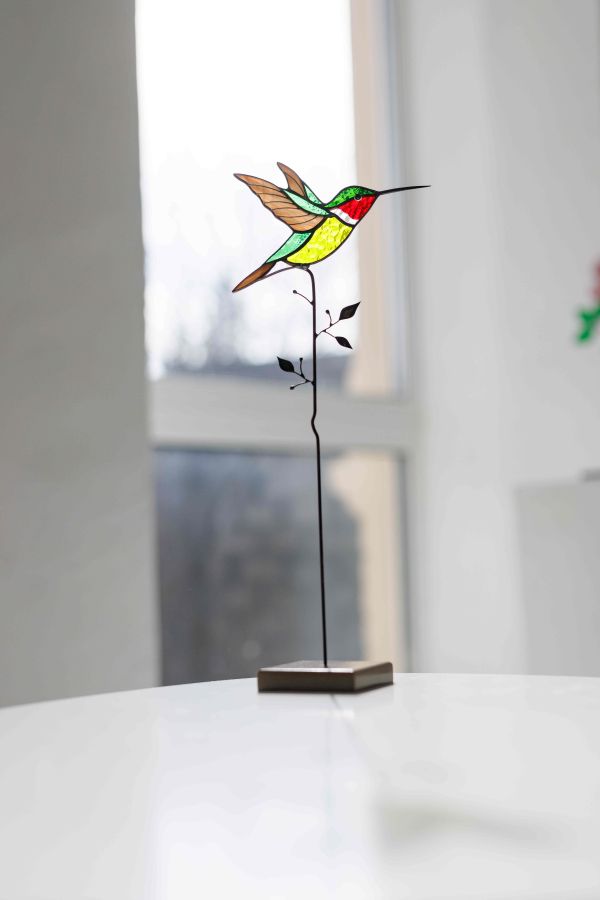 蜂鳥︱陽光捕手(底座) 捉光擺飾,居家裝飾,窗戶掛飾,捕夢者,花藝裝飾,陽光捕手,鑲嵌玻璃,情人節禮物,北歐風,花店,母親節禮物