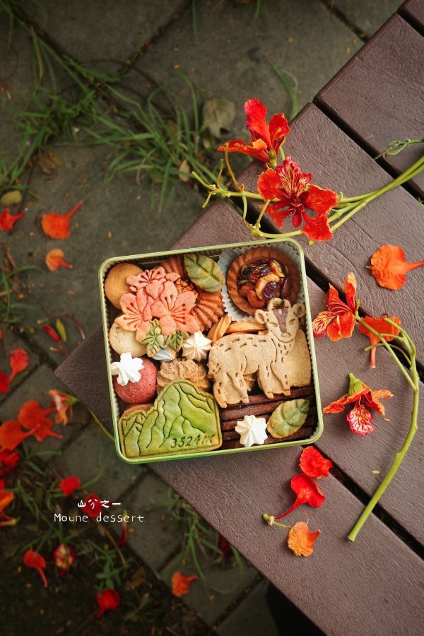 『品田山3524m 永遠屬於你』鐵盒餅乾 手工餅乾
山分之一
中秋節禮盒