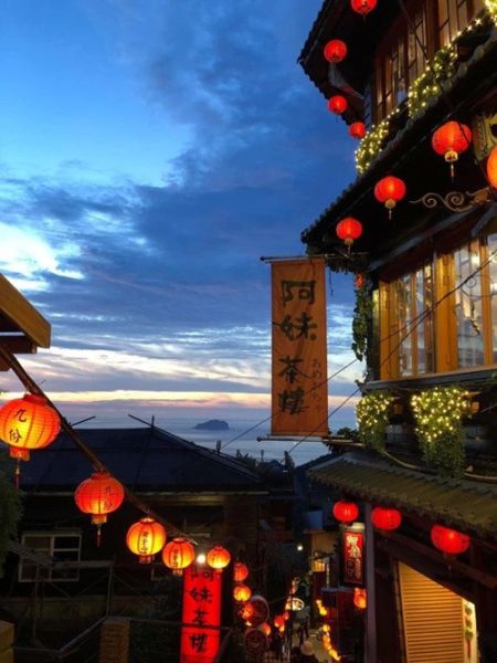 Experience the most popular tourist destinations in New Taipei County. One day tour per car. The lowest price about USD$191  (Group size of  1~3 person ) 