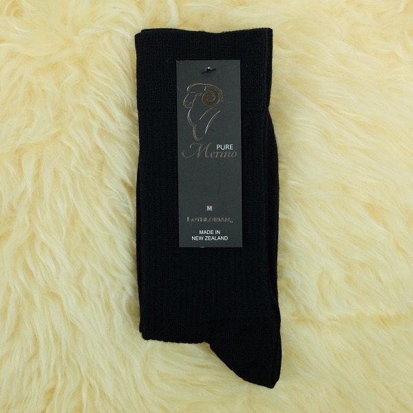黑色素面紐西蘭美麗諾羊毛襪 
