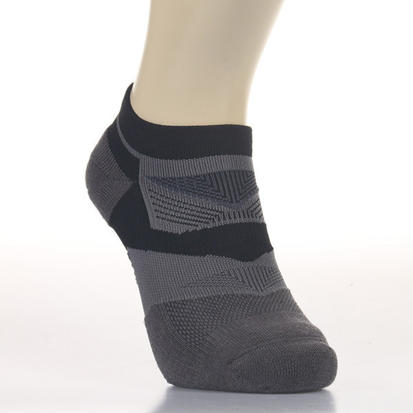 輕壓透氣運動襪-黑M 男襪,除臭襪,機能襪,除臭,機能,消臭,腳臭,運動襪,跑步,銀離子,