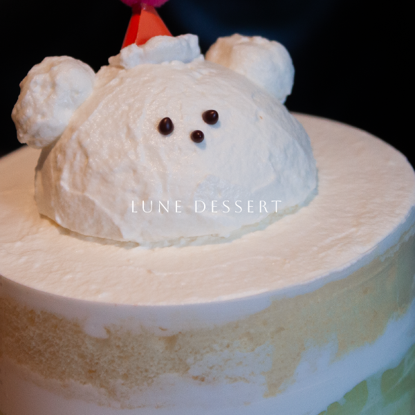 熊熊裸戚風4吋 熊熊裸戚風、熊熊蛋糕、可愛造型蛋糕、冬季限定戚風、草莓戚風、葡萄戚風、哈密瓜戚風、生日蛋糕推薦、可愛生日蛋糕、手作戚風蛋糕、季節水果蛋糕、璐尼甜點