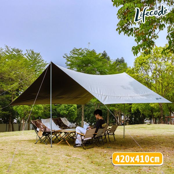 【LIFECODE】方型黑膠天幕(420*410cm)-米色(大雙峰天幕加購品) 12330243 LIFECODE,生活密碼,戶外露營用品,天幕,客廳帳,戶外用品,露營用品,折疊桌椅,烤肉架,帳篷,睡墊,OUTDOOR,CAMPING,車中床,充氣床,車泊