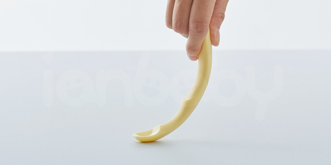 S-SP_02.jpg/ ianbaby頂級鉑金矽膠餵食湯匙Stage.1柔軟厚實的材質,安全不傷害寶寶發育中的稚嫩牙齦。