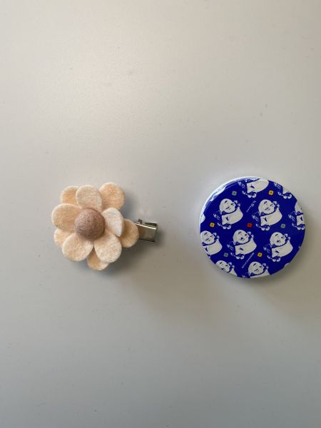 Felt Me Knot Neutral Daisies 雛菊髮夾 - Wheat Fields 